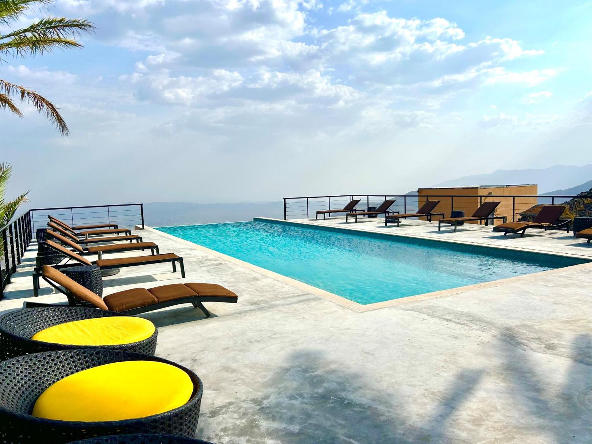 Hotel The View Al Ḩamrāʼ Exteriér fotografie