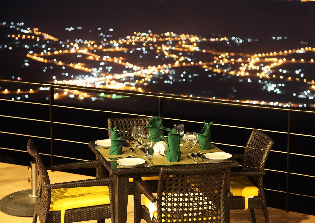 Hotel The View Al Ḩamrāʼ Exteriér fotografie